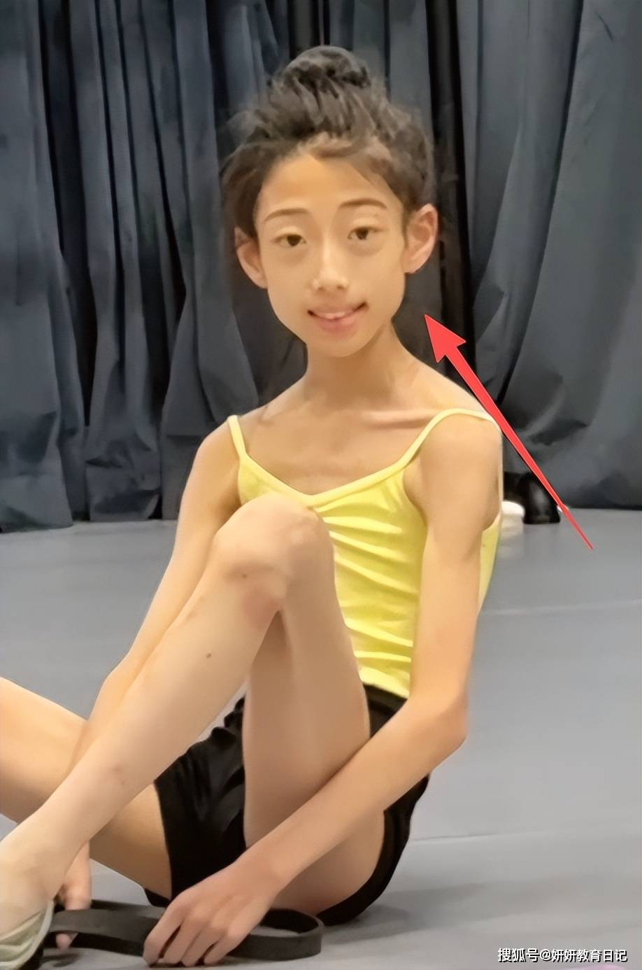 原創“家長好狠心，閨女都脫相了”，舞蹈生骨瘦如柴，網友：意義何在