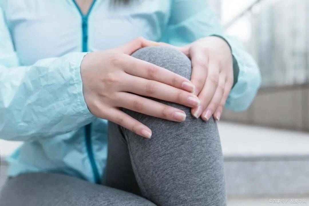 女性夜間膝蓋痠痛？5個常見原因幫你找準“癥結”，養護方法收好