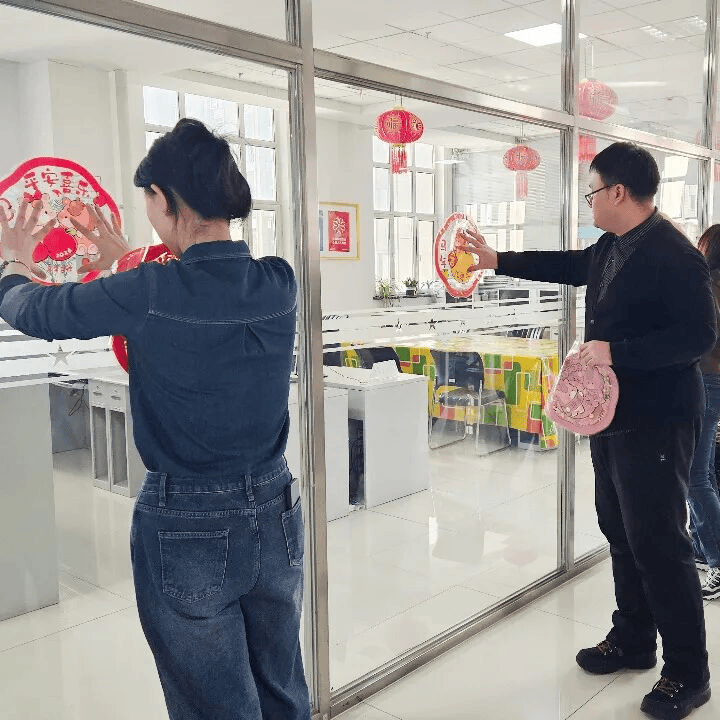 哈市香坊區圖書館 “盛裝” 迎新春