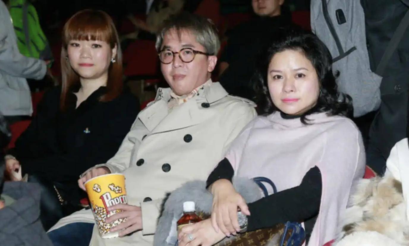 原創鄧兆尊自曝身家稱房產有幾個億，沒有太多現金，與仨女友生活節儉